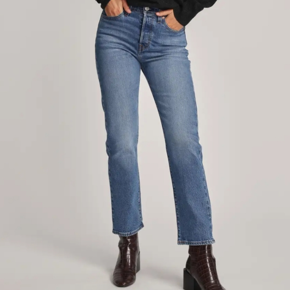 Levi's WEDGIE Women's Straight Leg Jeans - Blue - Picture 3 of 13